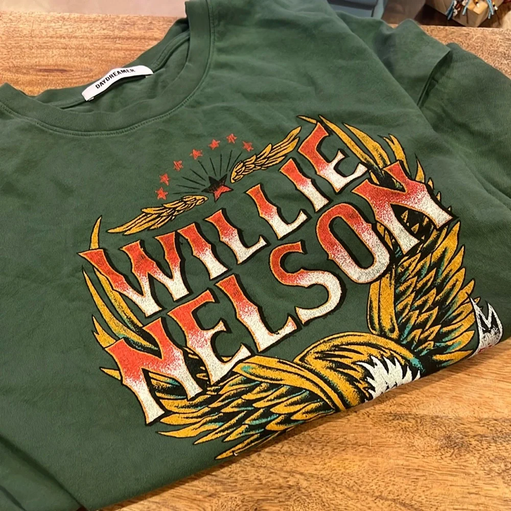 Daydreamer WILLIE NELSON ABBOTT TEXAS TOUR TEE IN STORMY GREEN - Picture 2 of 2